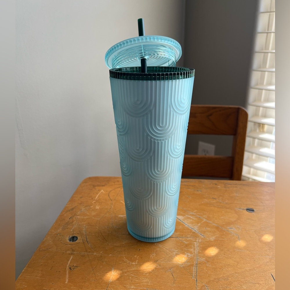 24 oz Starbucks rainbow texture tumbler NWT